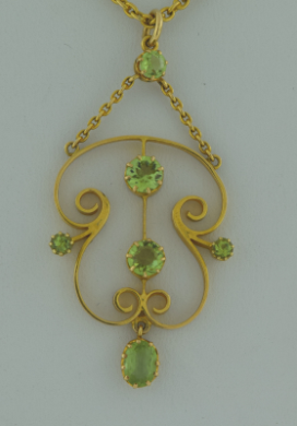 Exquisite Antique 14k Yellow Gold 2.3 Carats Peridots Necklace
