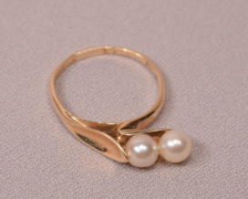 Marked 14k Gold with Makers Marks Gold Ring with Two Pearls