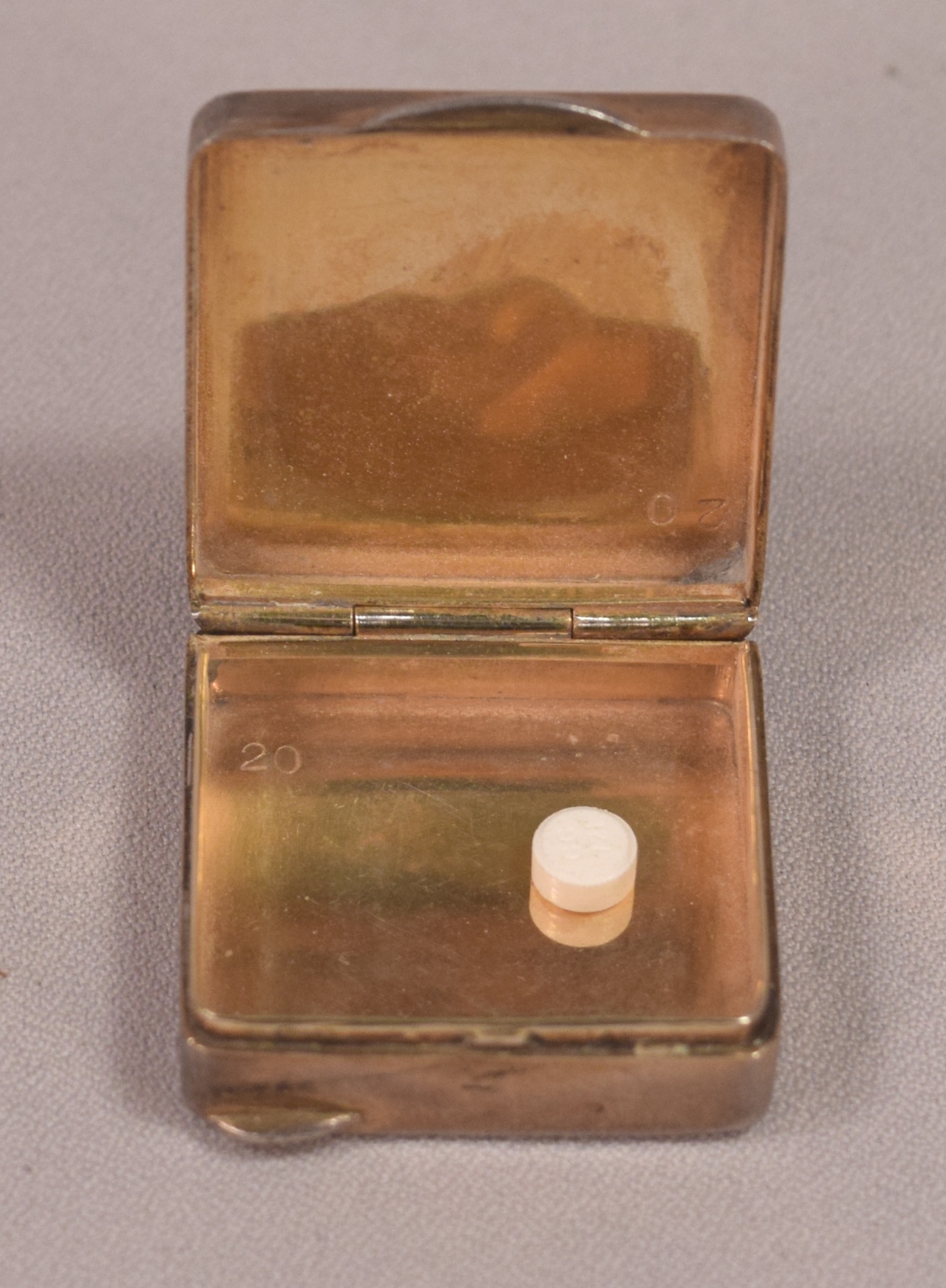gucci pill box