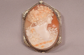 Superb Shell Cameo Khloris - Goddess of Flowers 14K Gold Frame Pendant Brooch