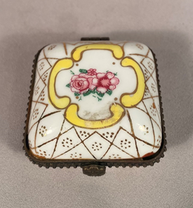 Beautiful hand painted floral decorated porcelain trinket box
